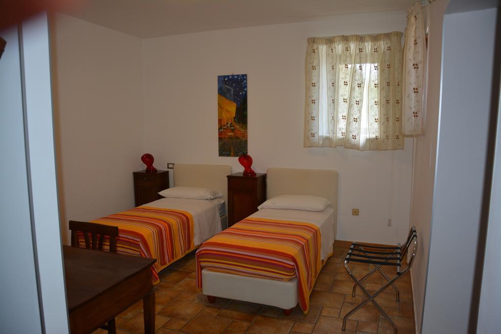 B&B La Casa Rossa Паола Стая снимка